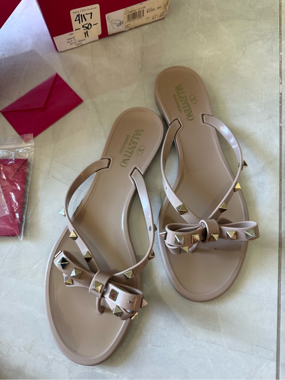 Valentino Garavani Rockstud Jelly Thong Sandals – Nude Beige Size 10 - Picture 2 of 7